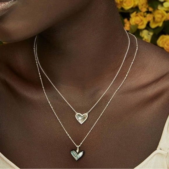 NEW Kendra Scott Ari Heart Adjustable Length Pendant Necklace in Pink - Picture 7 of 14